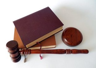 Thumbnail for the post titled: Pourquoi faire appel à un avocat bancaire ?